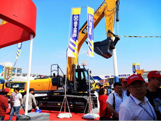 第二届雄安工程机械展盛大开幕 千机汇聚，智绘未来新城